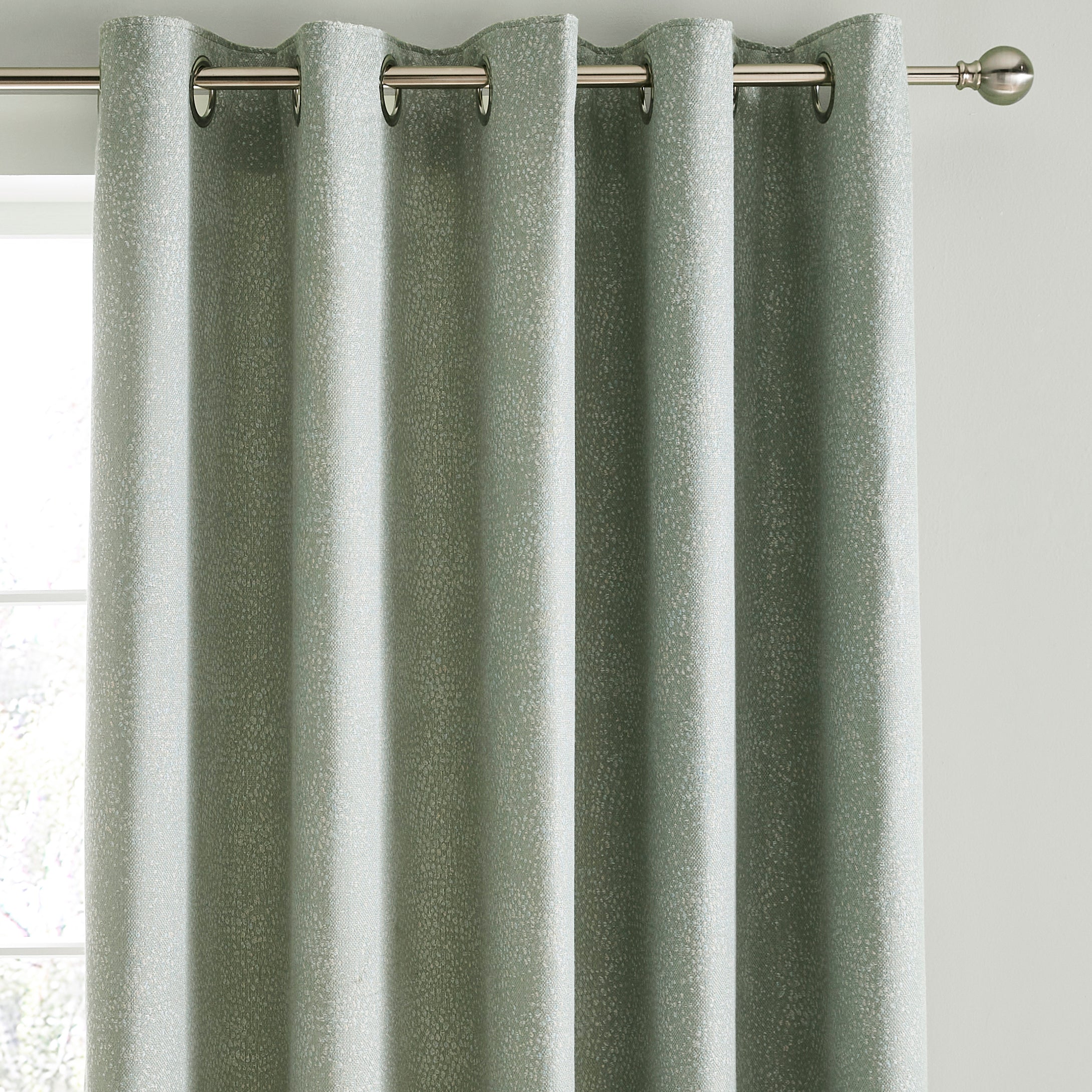 AlnwickSageRMCEyelet