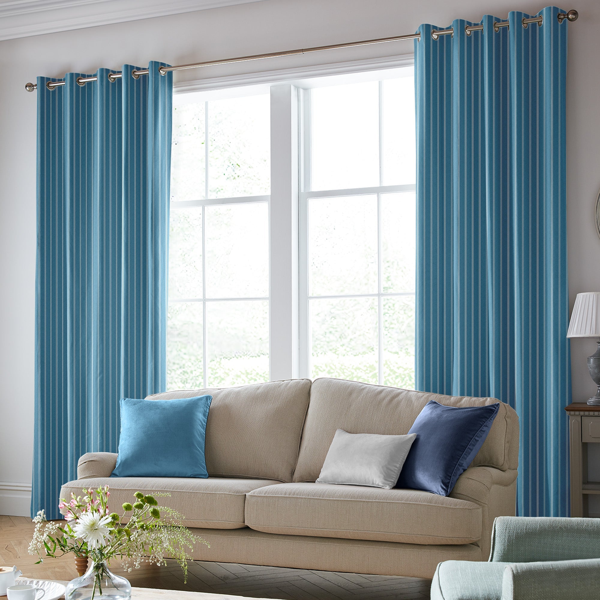 LAUF-0141_Burnsall-Stripe-Seaspray_Curtains-Life_Square