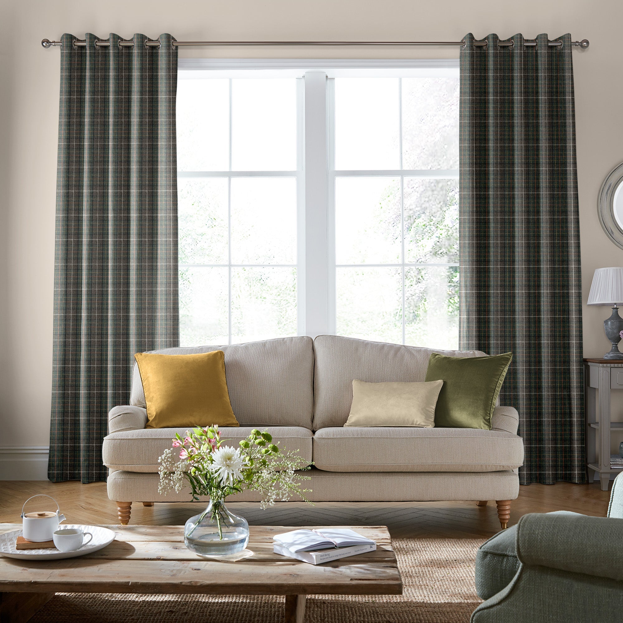 LAUF-0212_Alfriston-Fern_Curtains-Cameo_Square