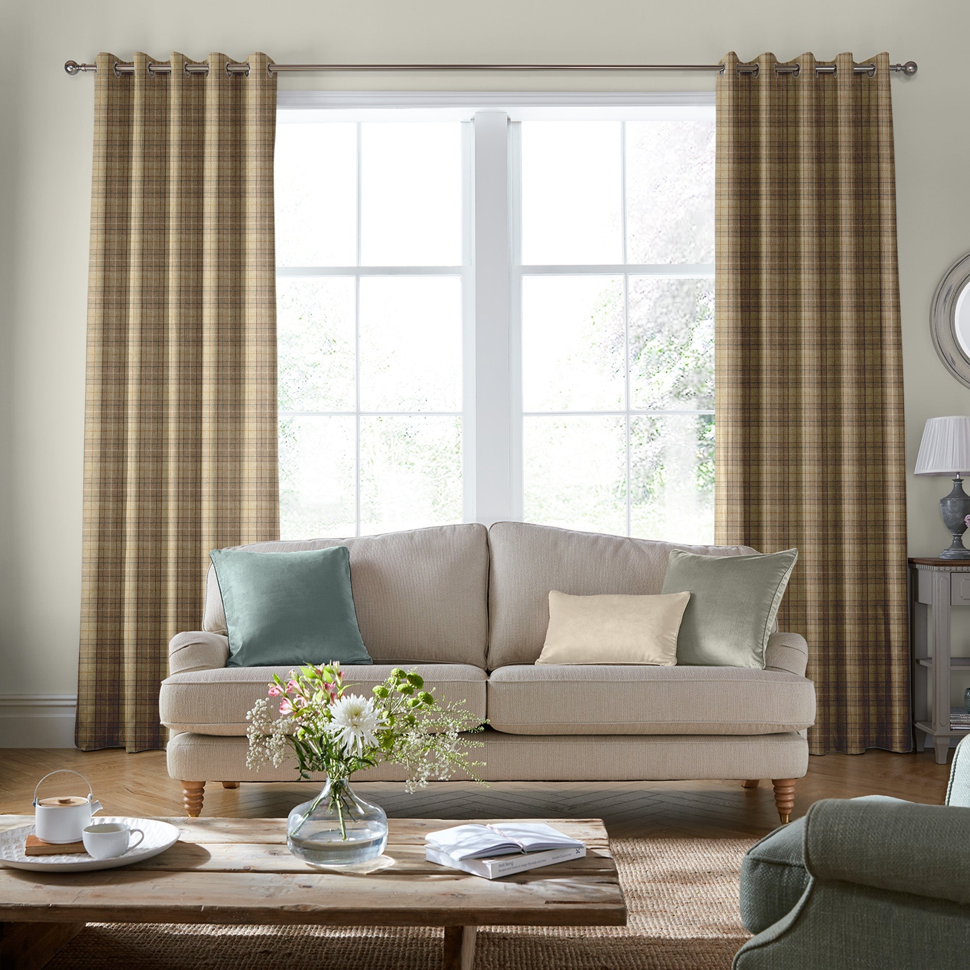 LAUF-0213_Alfriston-Natural_Curtains-Cameo_Square