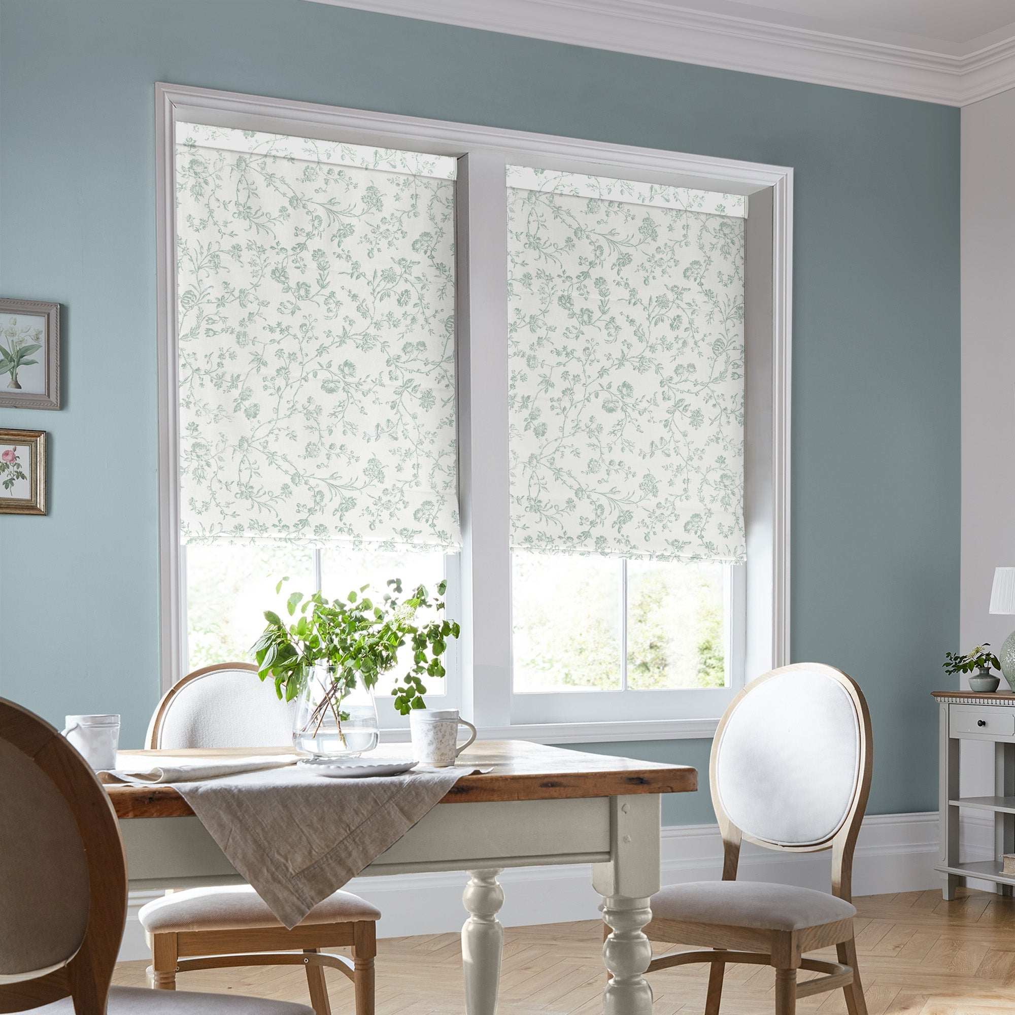 LAUF-0313_Aria-Duck-Egg_Roman_Life_Square