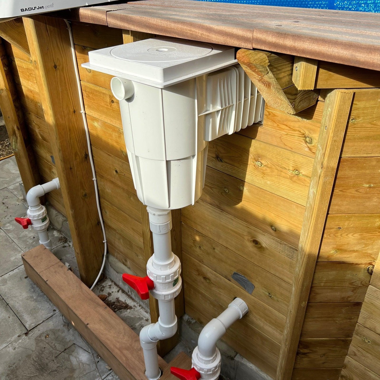 3.9m X 2.4m Timber Swimming Pool Kit, C/W Optional Heat & current - Image 8