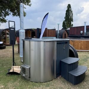 Wood Fired Ofuro Tub | Integrated Heater | Fibreglass Liner