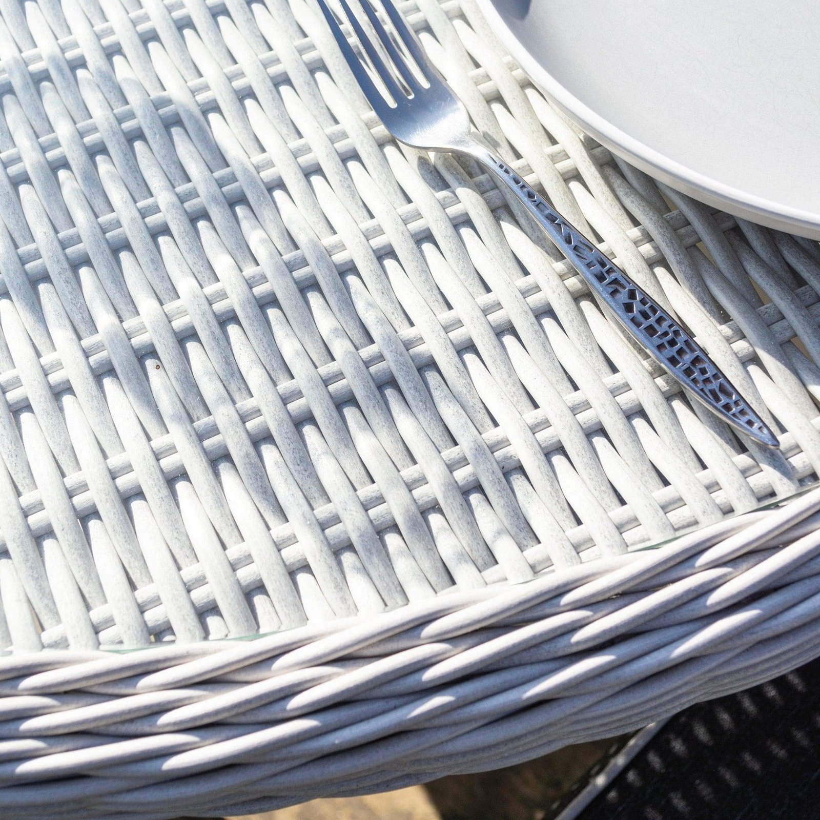 Rattan Effect Four Seater Dining Set - Two Colours - Image 12