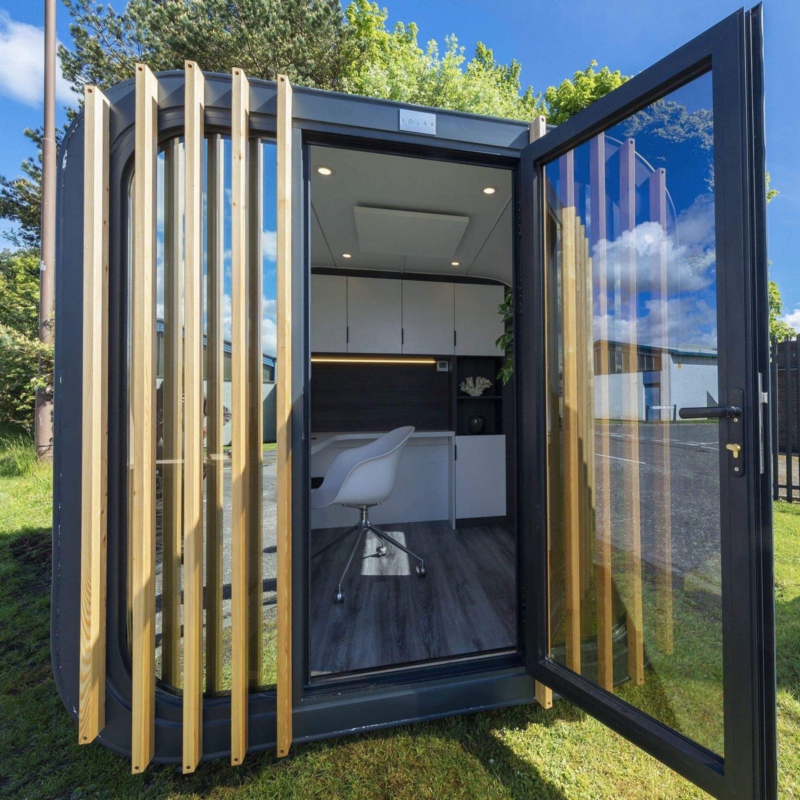 Stand-Alone, Solar Garden Office Pod, complete with desk and storage - Image 3