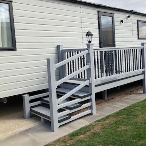 8' x 3' 10” Entry Platform with Steps and Gate - Image 5